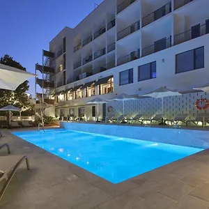 nuria.top-hotels-tarragona.com/